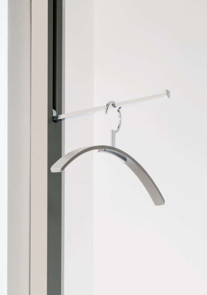 Kleiderbügel 0130 - Hochwertiger Nussbaum oder Lack mit Metallhaken