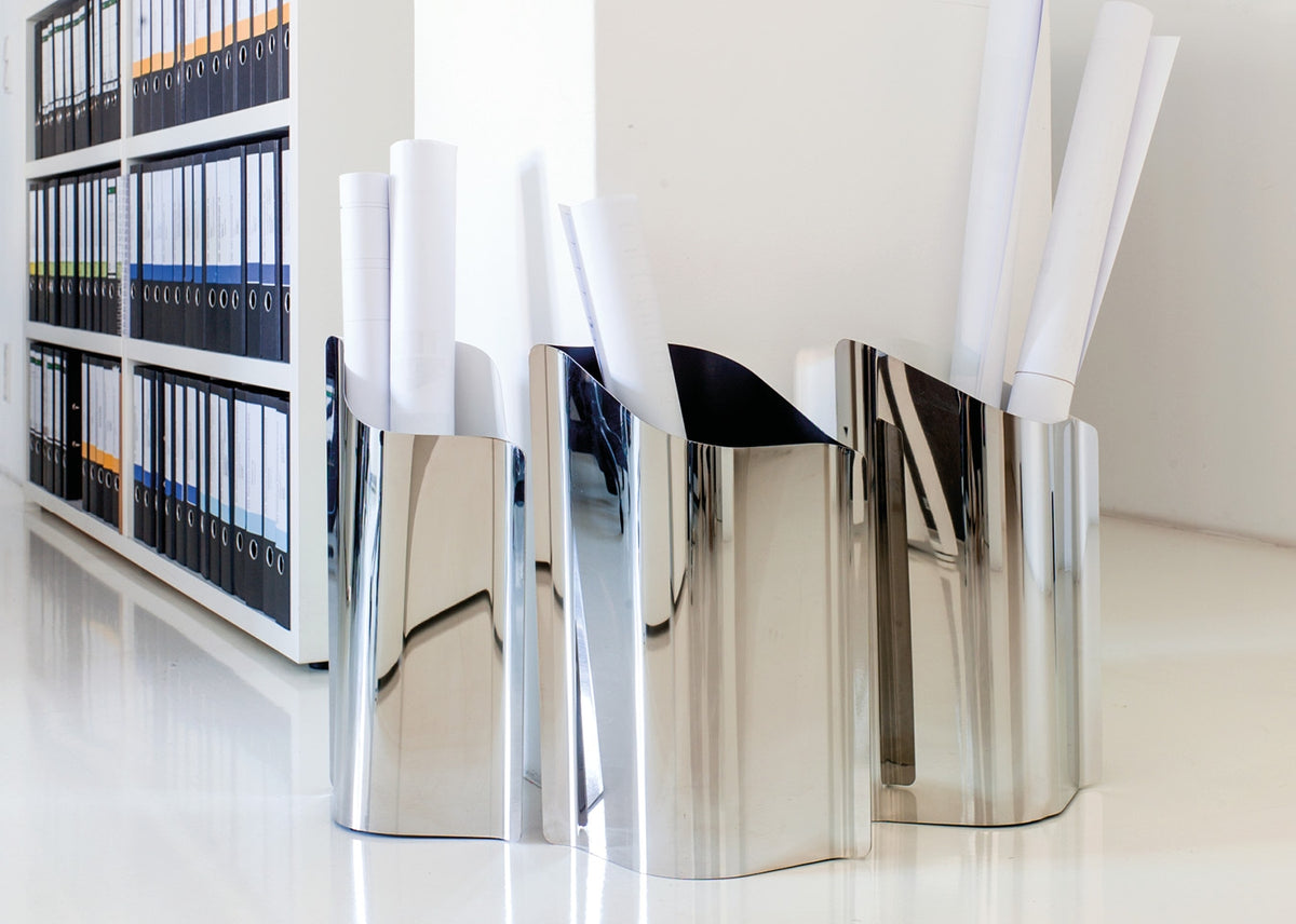 Eleganter Regenschirmständer 0533. aus poliertem Edelstahl – Design-Highlight für Diele & Büro