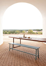 Alma Massivholzbank – Vielseitige Sitzgelegenheit & Beistelltisch