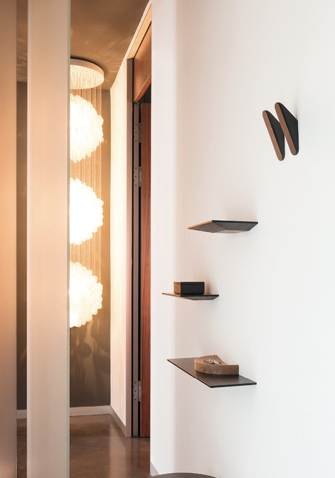 CUT Wandregal aus Massivholz – Modernes Design & Zeitlose Eleganz