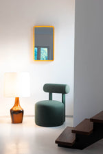 FAYE: Gemütlicher Sitzhocker & Sessel – Designmöbel für stilvolle Räume