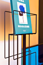 REVUE - Moderner Zeitungsständer & Wandhalter für stilvolle Präsentation