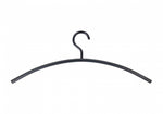 0155. Kleiderbügel - Robuster Metallbügel in Schwarz oder Weiß