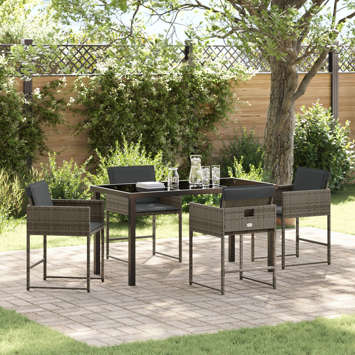 5-teilige Garten-Essgruppe mit Kissen in Grau aus Poly-Rattan