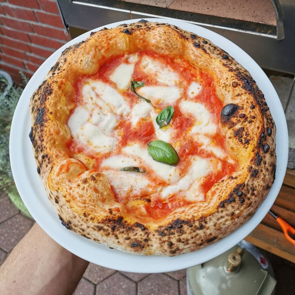 Ardore Gas Pizzaofen "Bright Silver" | 40x40cm Backfläche | Bis 550°C | Kompakt & Leicht