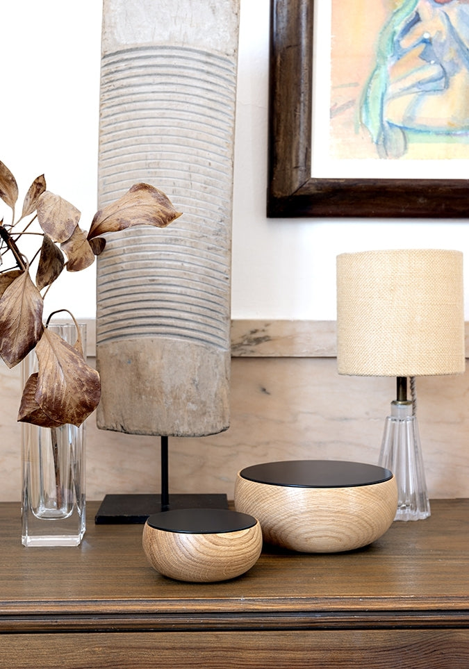 Schale Milan Edition 2019: Luxuriöse Holzschale mit schwarzem Deckel – Designobjekt