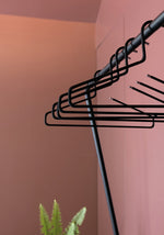 0117. Kleiderbügel aus Stahl mit Textilummantelung – Rutschfest & Stilvoll