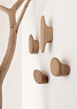 Enki Garderobenhaken: Massivholz Design & Praktische Aufbewahrung