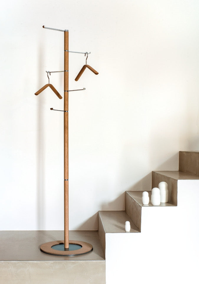 Pivot Garderobenständer: 360° drehbare Haken | Elegant & Funktional