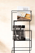 REVUE - Moderner Zeitungsständer & Wandhalter für stilvolle Präsentation