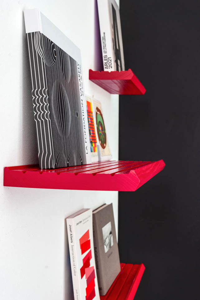 SCENA Wandboard: Flexibles Massivholzboard für stilvolle Präsentation