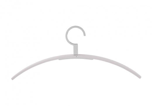 Kleiderbügel 0130. - Eleganz aus Nussbaumholz oder Lackfarben mit Metallhaken