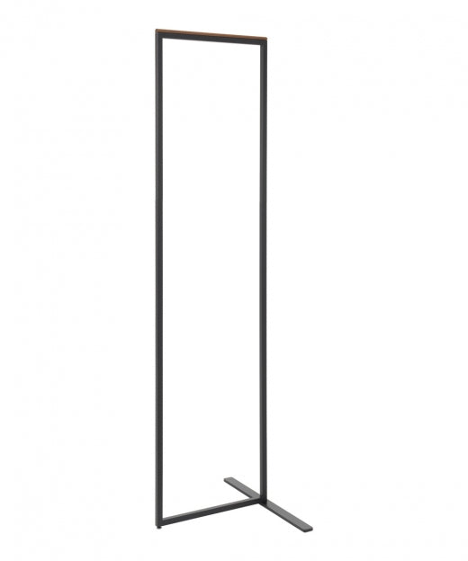 SKID Garderobenständer – Puristisches Design mit Kufenfuß und Nussbaum-Garderobenleiste