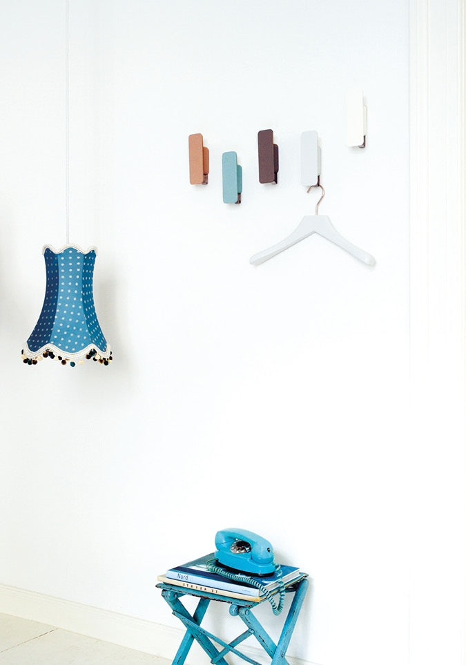 STROKE Wandhaken: Massivholz Garderobenhaken mit Edelstahl-Akzent – Vielseitig & Stilvoll