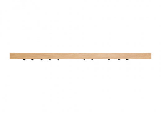 TRACE Wandgarderobe: Stilvolle Garderobe aus Massivholz mit verschiebbaren Haken