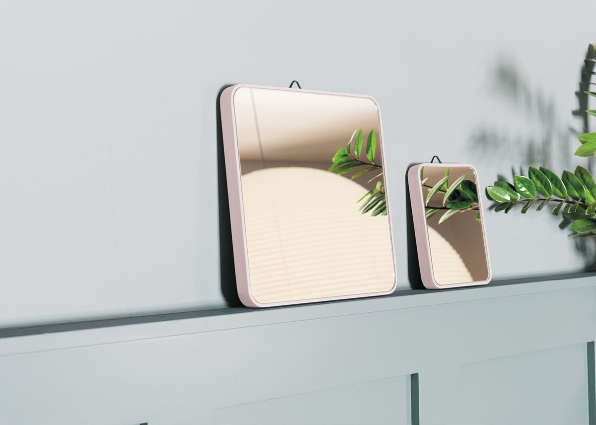 VIEW Wandspiegel: Eleganter Spiegel aus Massivholz Eiche – 1950er Design